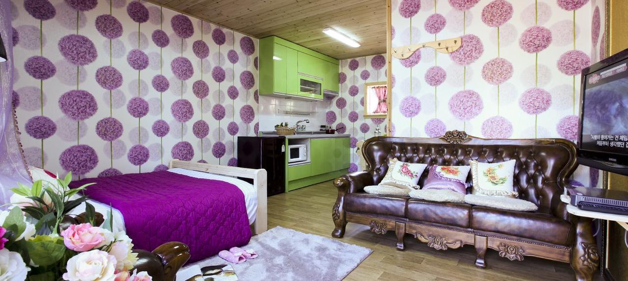 Gold Castle Pension Pyeongchang Exterior foto